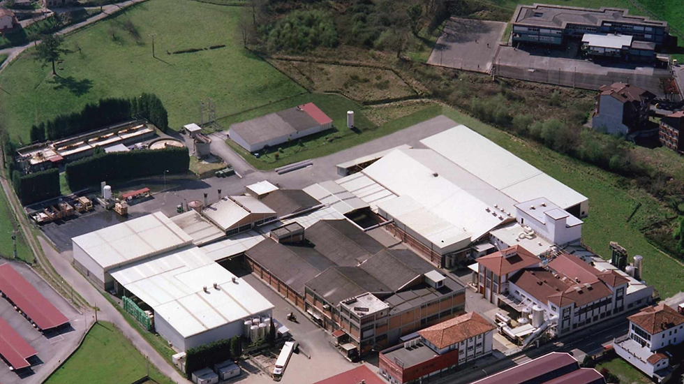 El SOMA-FITAG-UGT denuncia el bloqueo de Nestlé a la negociación del convenio colectivo, al negarse a incluir cláusula de revisión salarial, pese a obtener beneficios e incrementar las ventas.