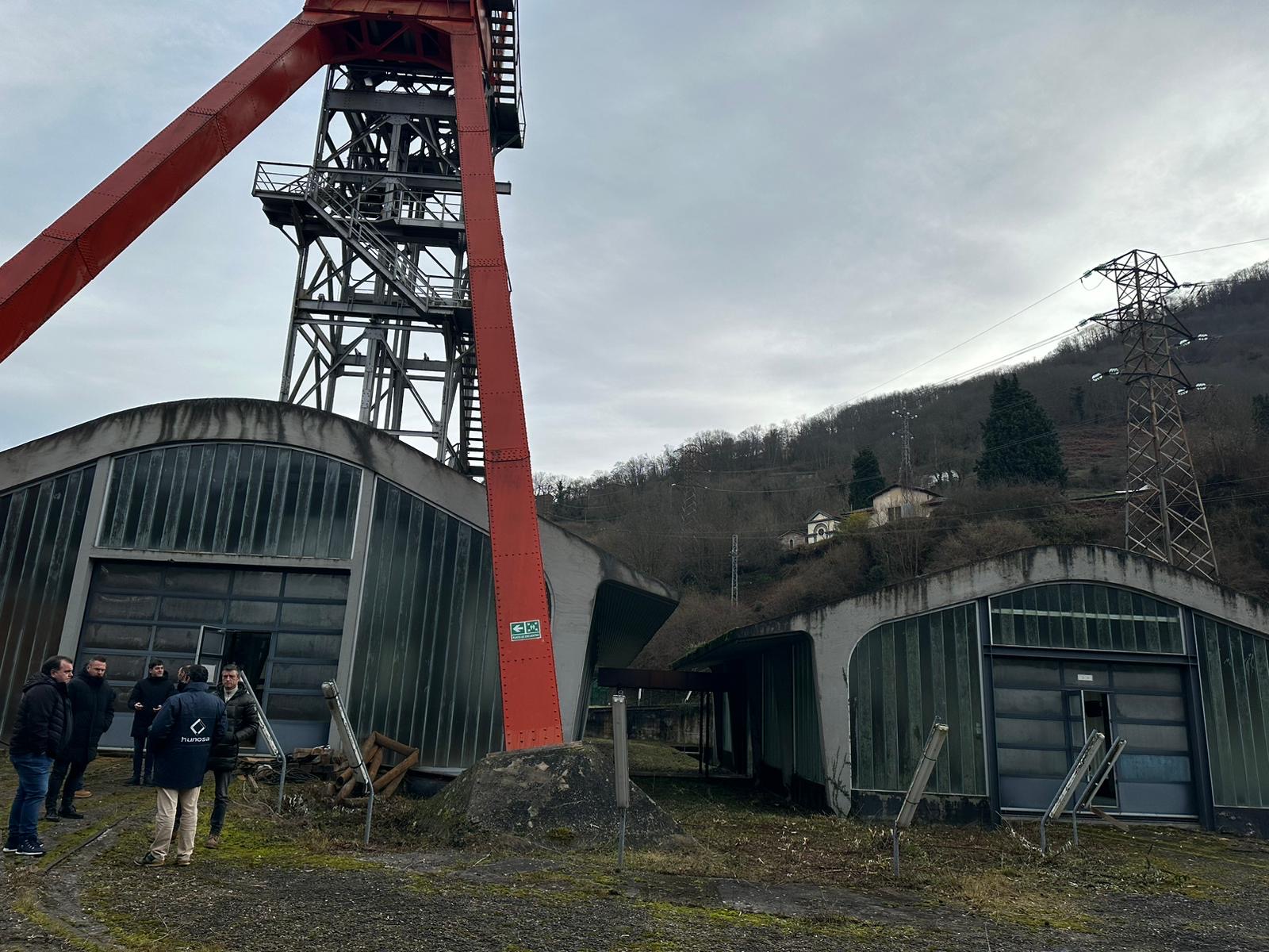 El SOMA-FITAG-UGT emplaza a HUNOSA a definir el proyecto de recuperación y uso de las instalaciones exteriores del Pozo San José.